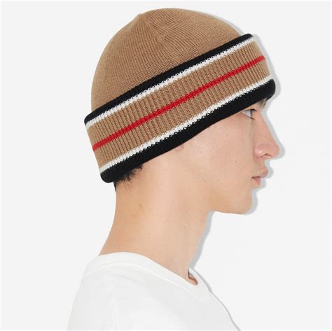 burberry beanie price.